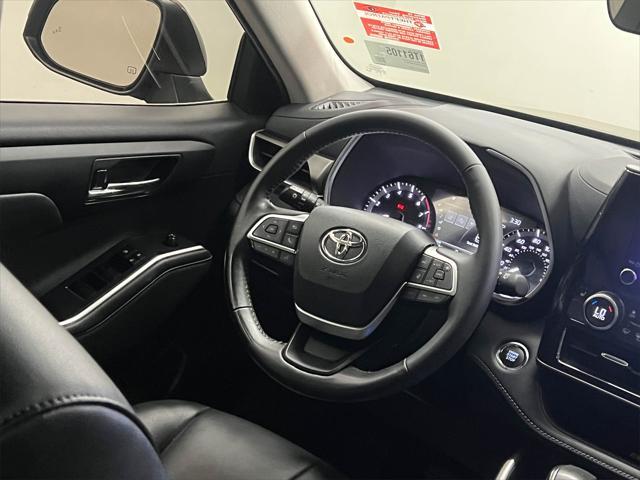 used 2023 Toyota Highlander car, priced at $35,188