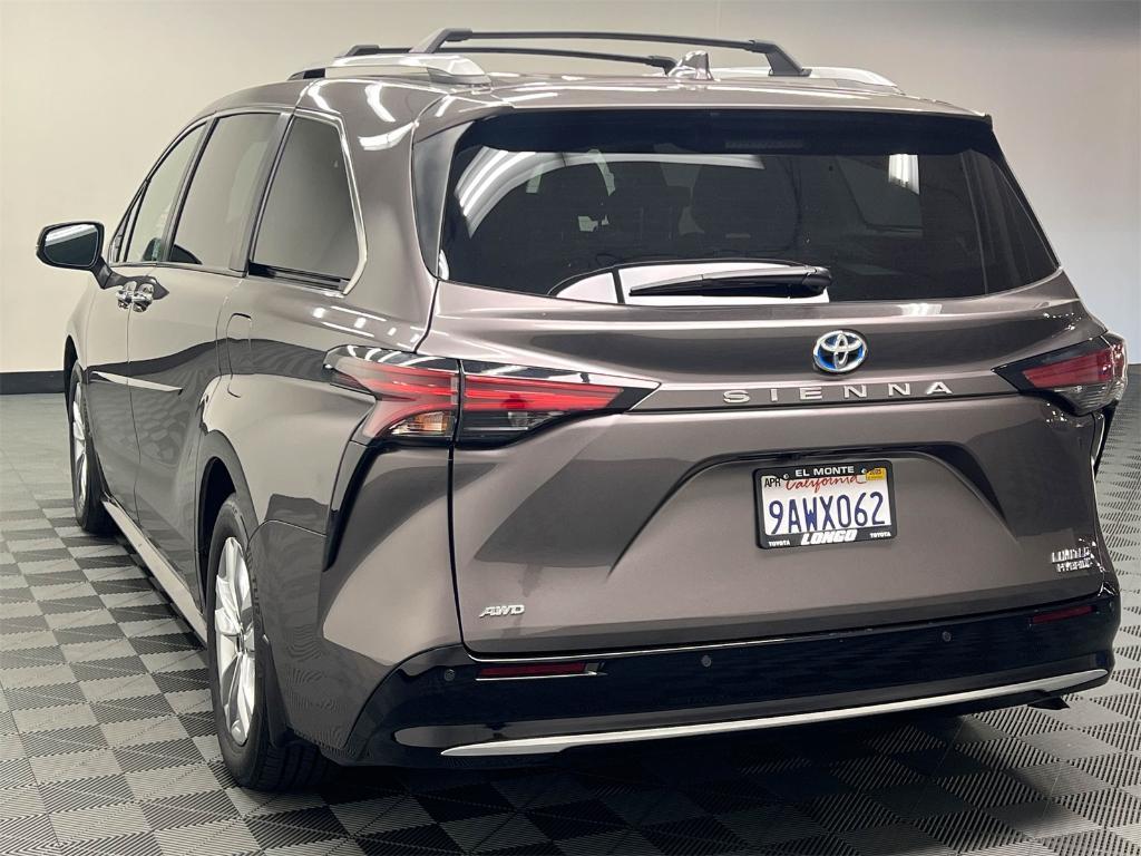used 2022 Toyota Sienna car, priced at $51,977