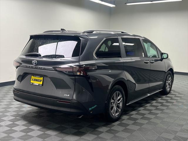 used 2025 Toyota Sienna car, priced at $53,493