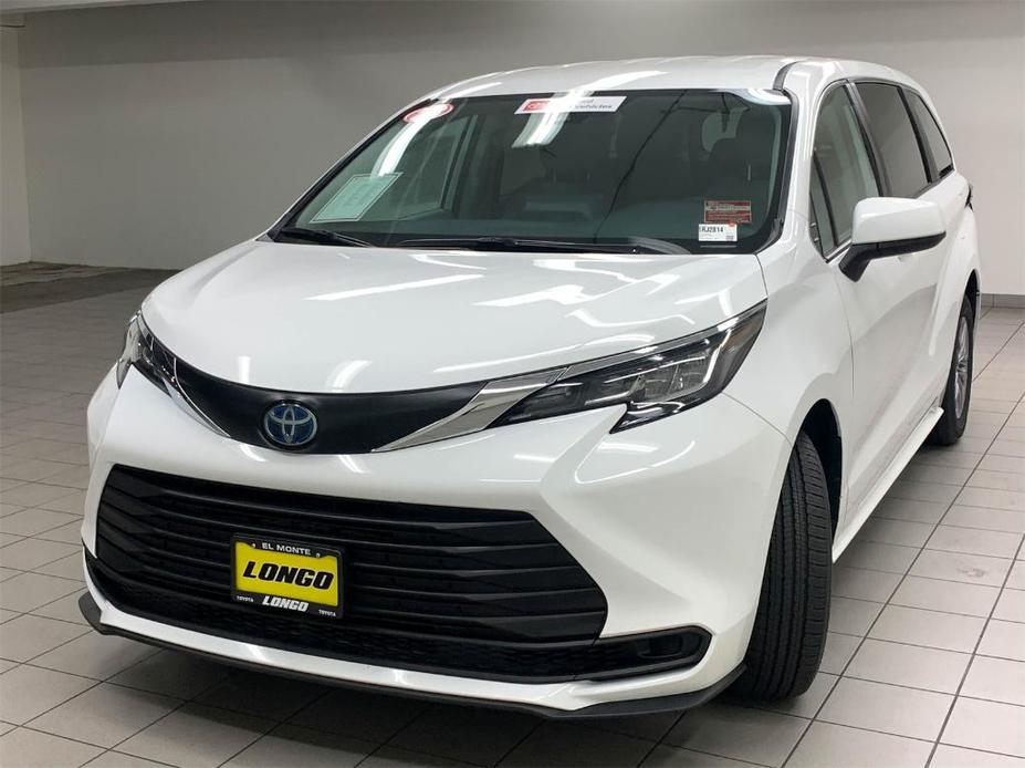 used 2023 Toyota Sienna car, priced at $41,388