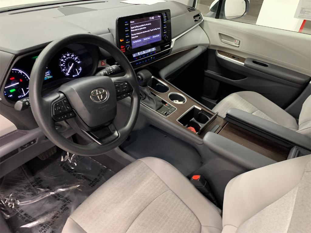 used 2023 Toyota Sienna car, priced at $39,188