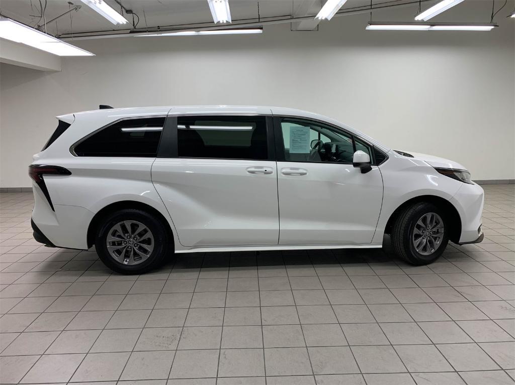 used 2023 Toyota Sienna car, priced at $39,188