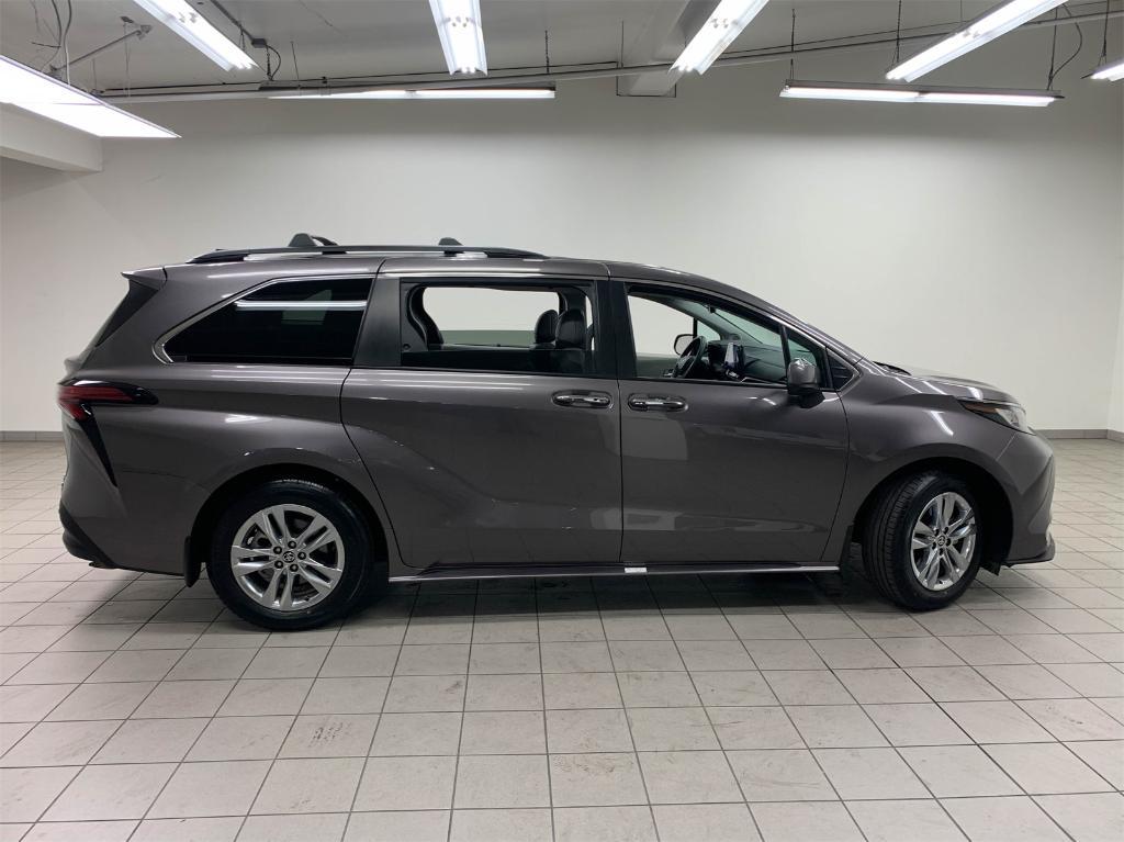 used 2022 Toyota Sienna car, priced at $38,888