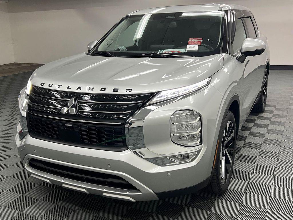 used 2023 Mitsubishi Outlander car, priced at $22,588