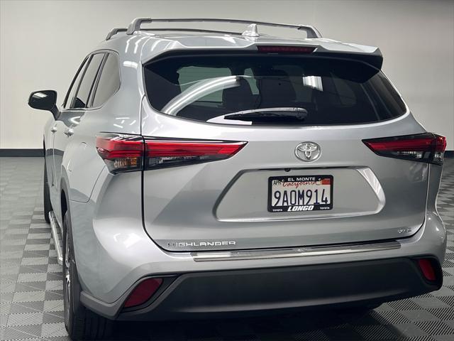 used 2022 Toyota Highlander car, priced at $35,888