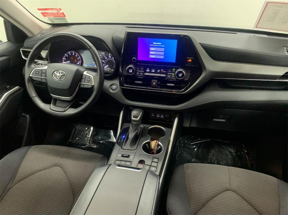 used 2023 Toyota Highlander car, priced at $37,995