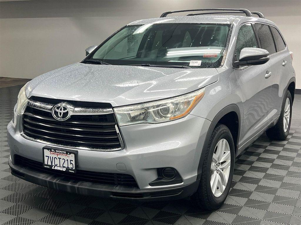 used 2016 Toyota Highlander car, priced at $17,688