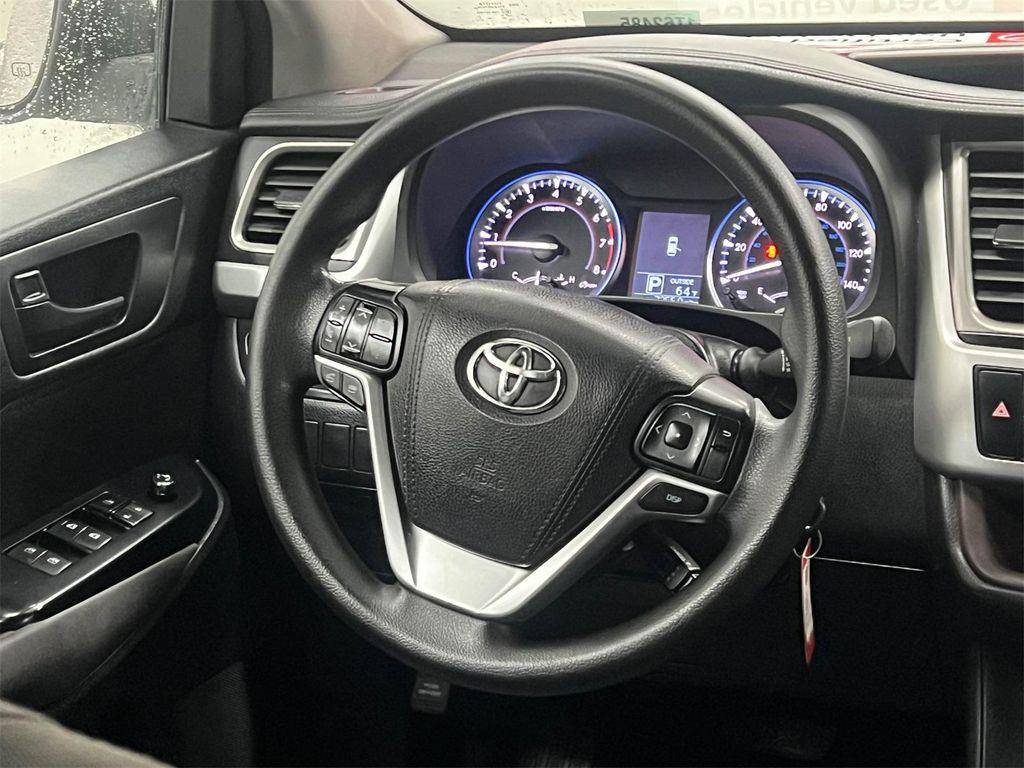 used 2016 Toyota Highlander car, priced at $17,688