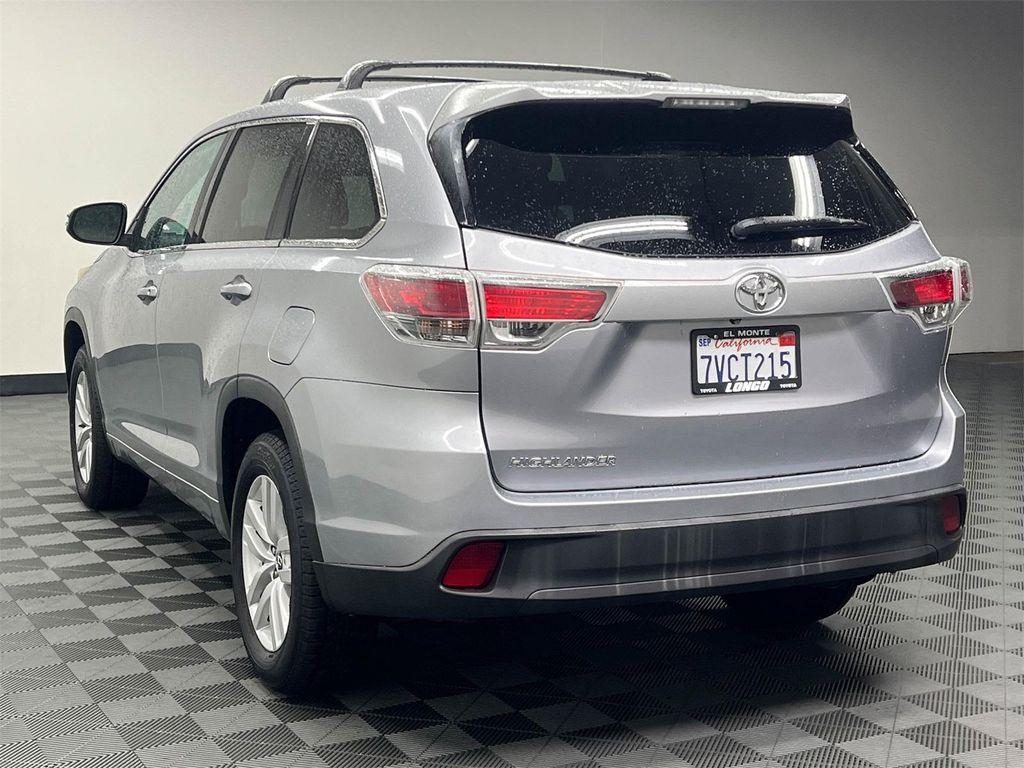 used 2016 Toyota Highlander car, priced at $17,688