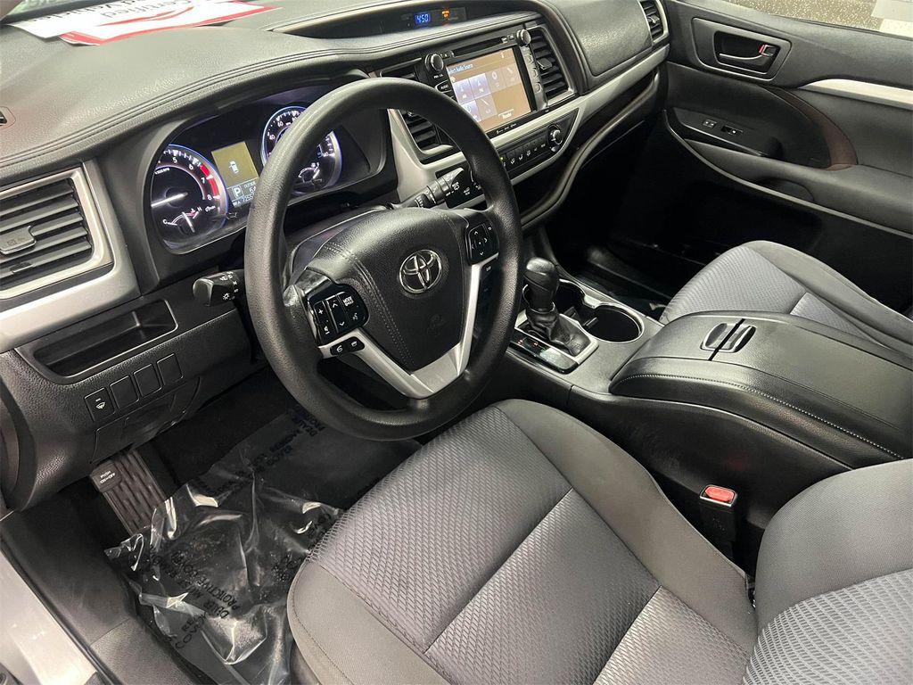 used 2016 Toyota Highlander car, priced at $17,688