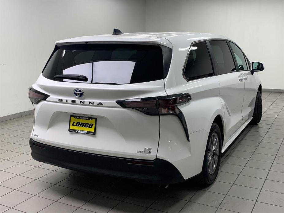 used 2023 Toyota Sienna car, priced at $40,588