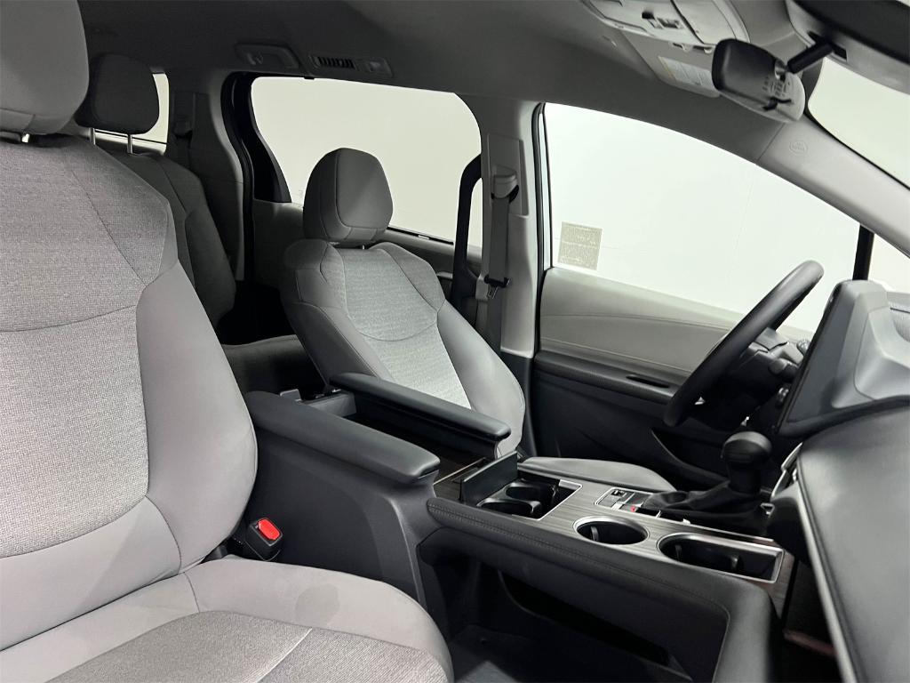 used 2024 Toyota Sienna car, priced at $39,977
