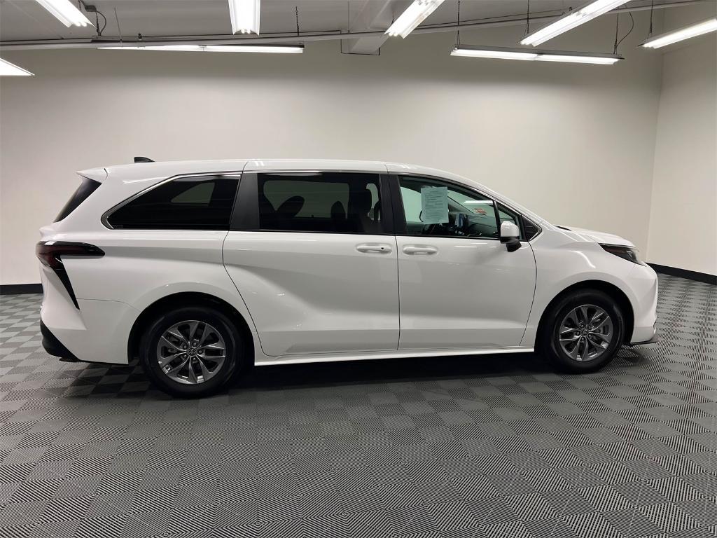 used 2024 Toyota Sienna car, priced at $39,977