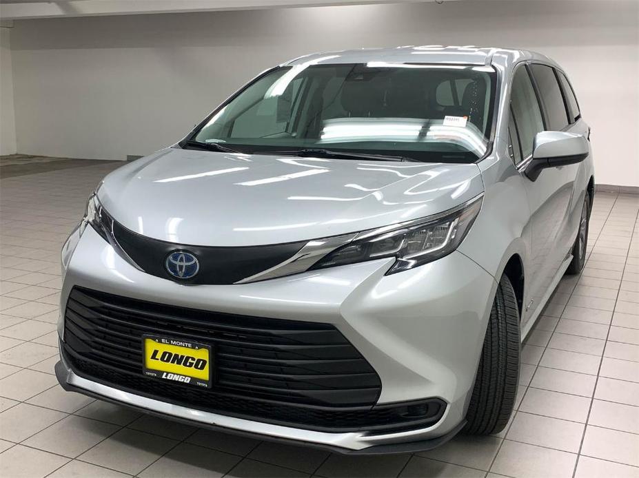 used 2021 Toyota Sienna car, priced at $33,788