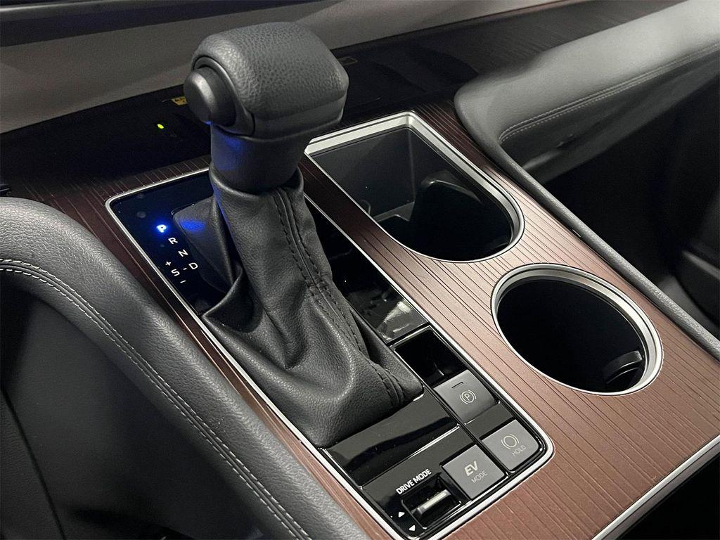 used 2024 Toyota Sienna car, priced at $38,788