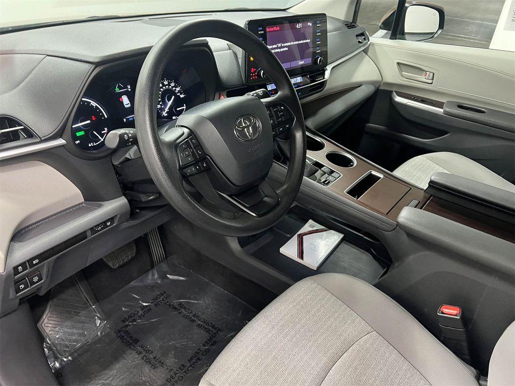 used 2024 Toyota Sienna car, priced at $38,788