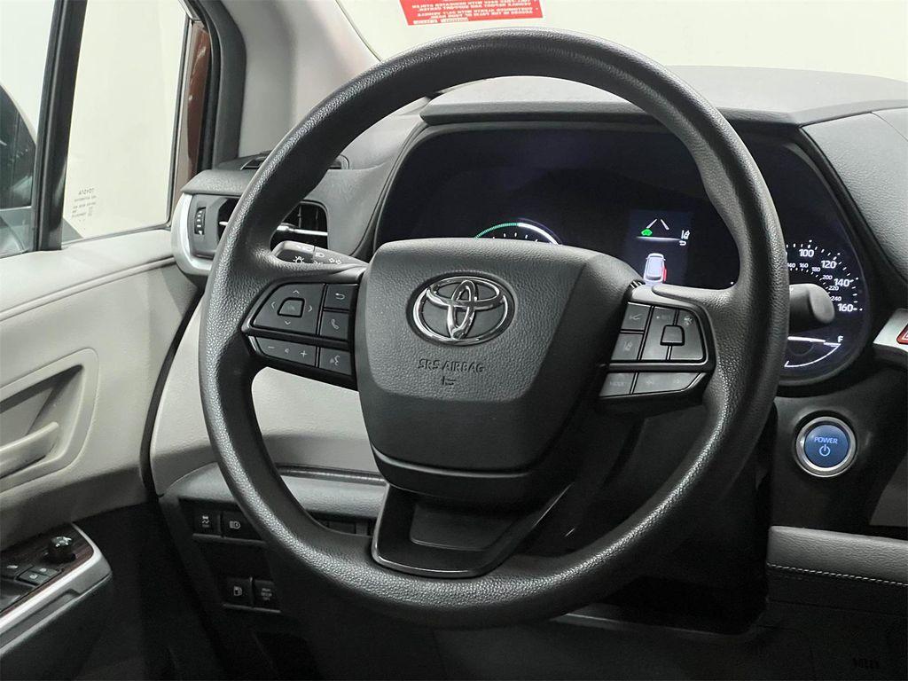 used 2024 Toyota Sienna car, priced at $38,788