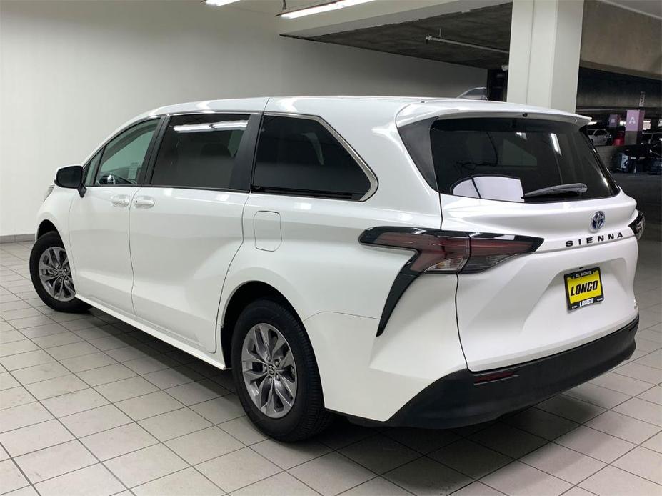 used 2023 Toyota Sienna car, priced at $43,288