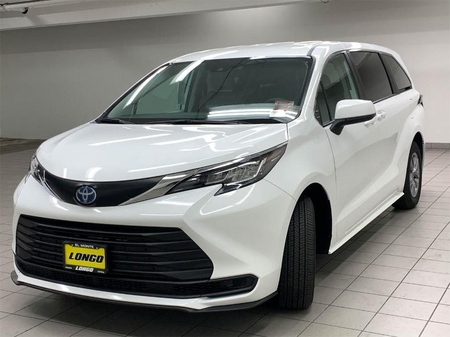 used 2023 Toyota Sienna car, priced at $43,288