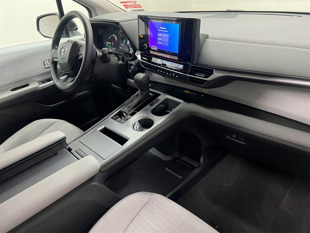 used 2025 Toyota Sienna car, priced at $45,996