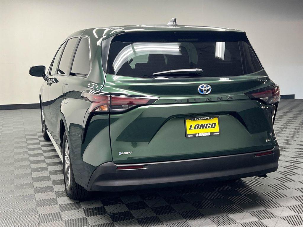 used 2025 Toyota Sienna car, priced at $45,996