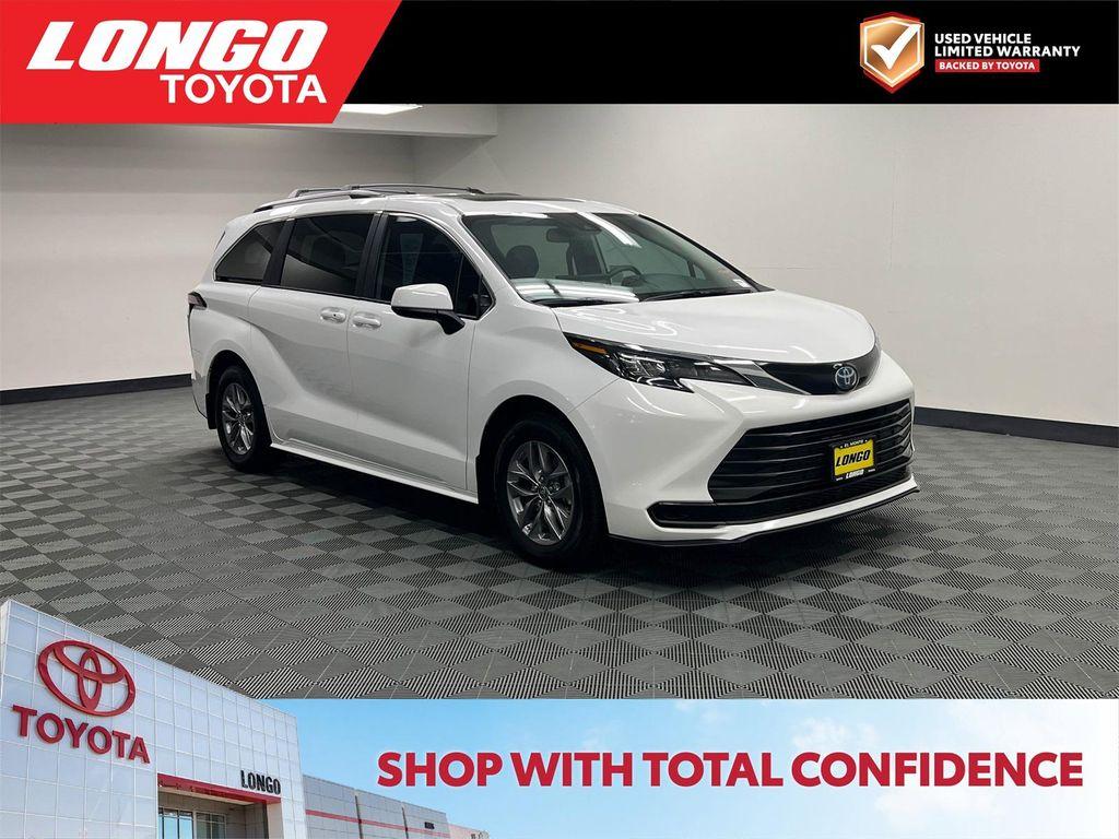 used 2025 Toyota Sienna car, priced at $46,288