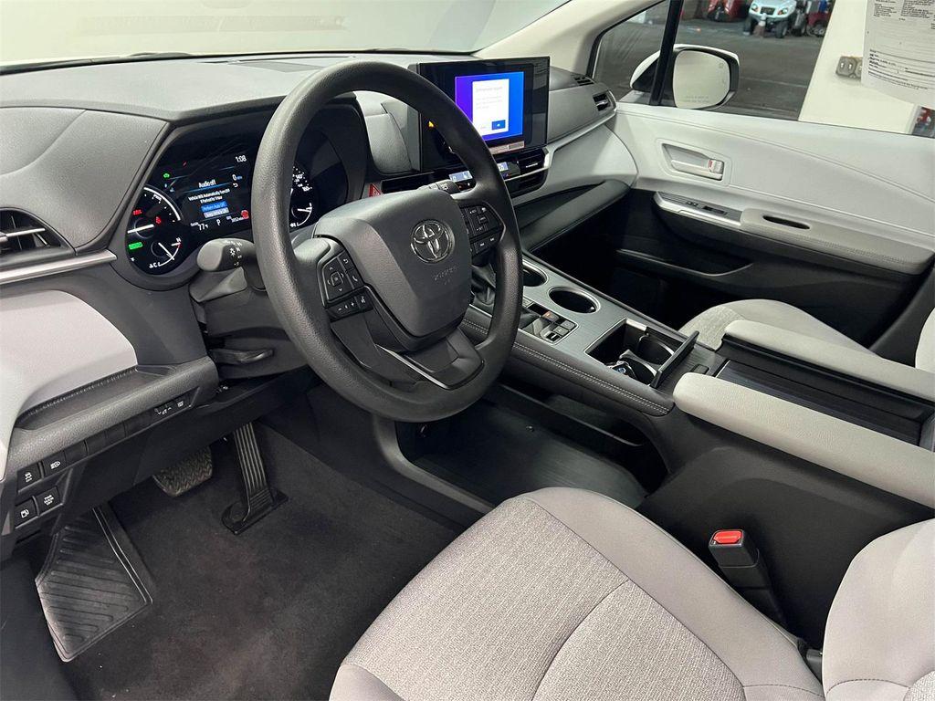 used 2025 Toyota Sienna car, priced at $46,788