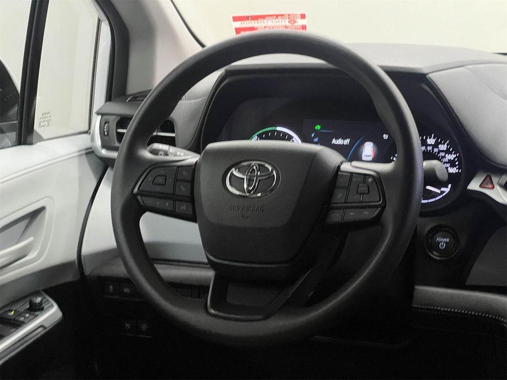 used 2025 Toyota Sienna car, priced at $46,788