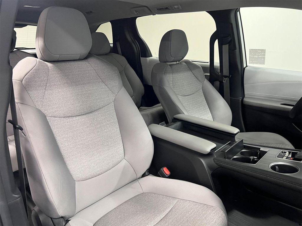 used 2025 Toyota Sienna car, priced at $46,788