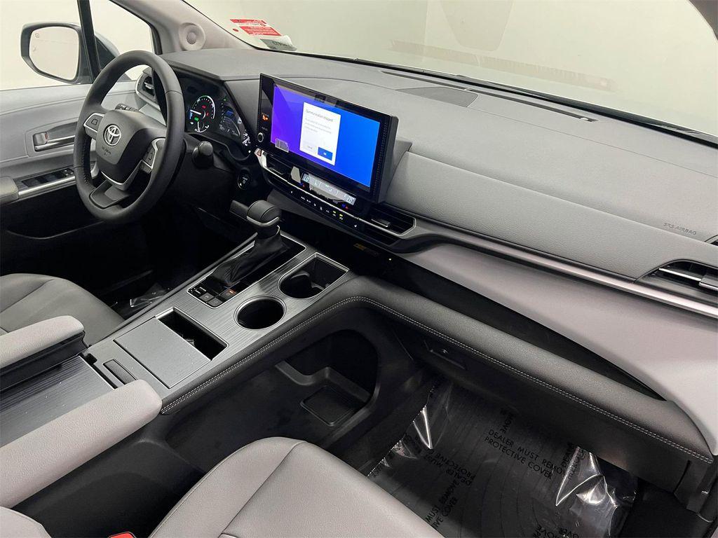 used 2025 Toyota Sienna car, priced at $52,388