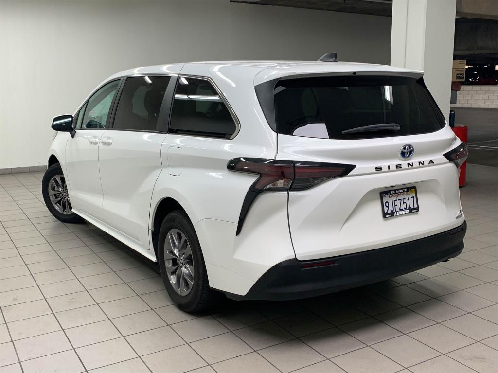 used 2024 Toyota Sienna car, priced at $41,988