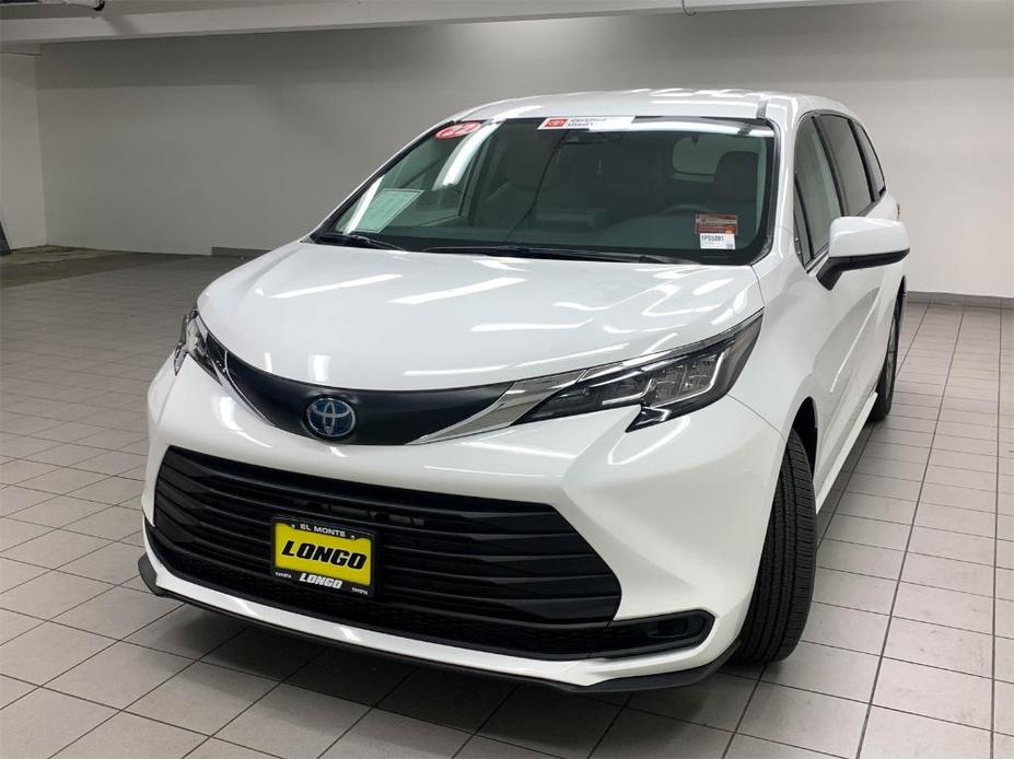 used 2022 Toyota Sienna car, priced at $41,288