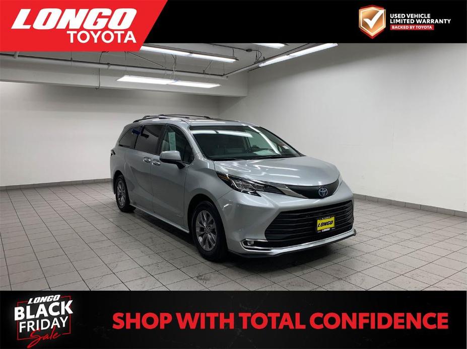 used 2021 Toyota Sienna car, priced at $39,088