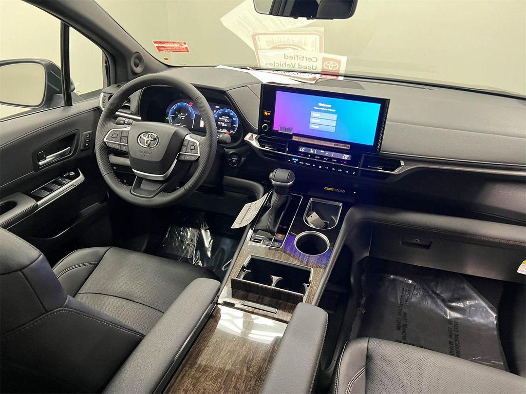 used 2025 Toyota Sienna car, priced at $59,788
