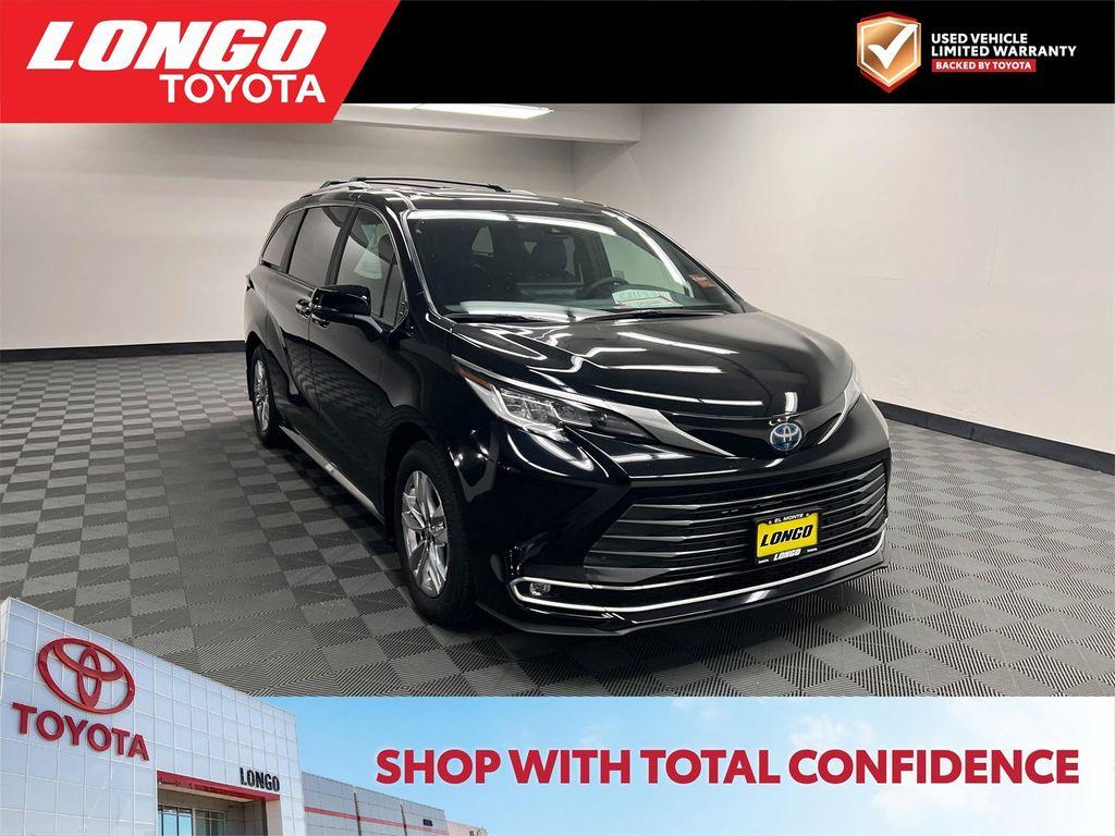used 2025 Toyota Sienna car, priced at $59,788
