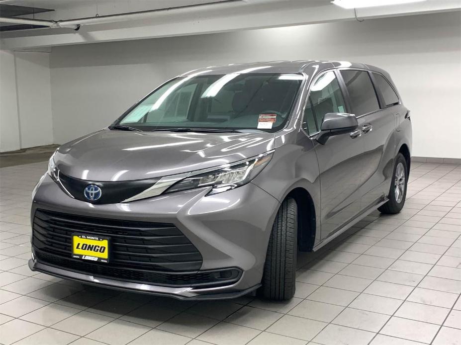 used 2023 Toyota Sienna car, priced at $41,888