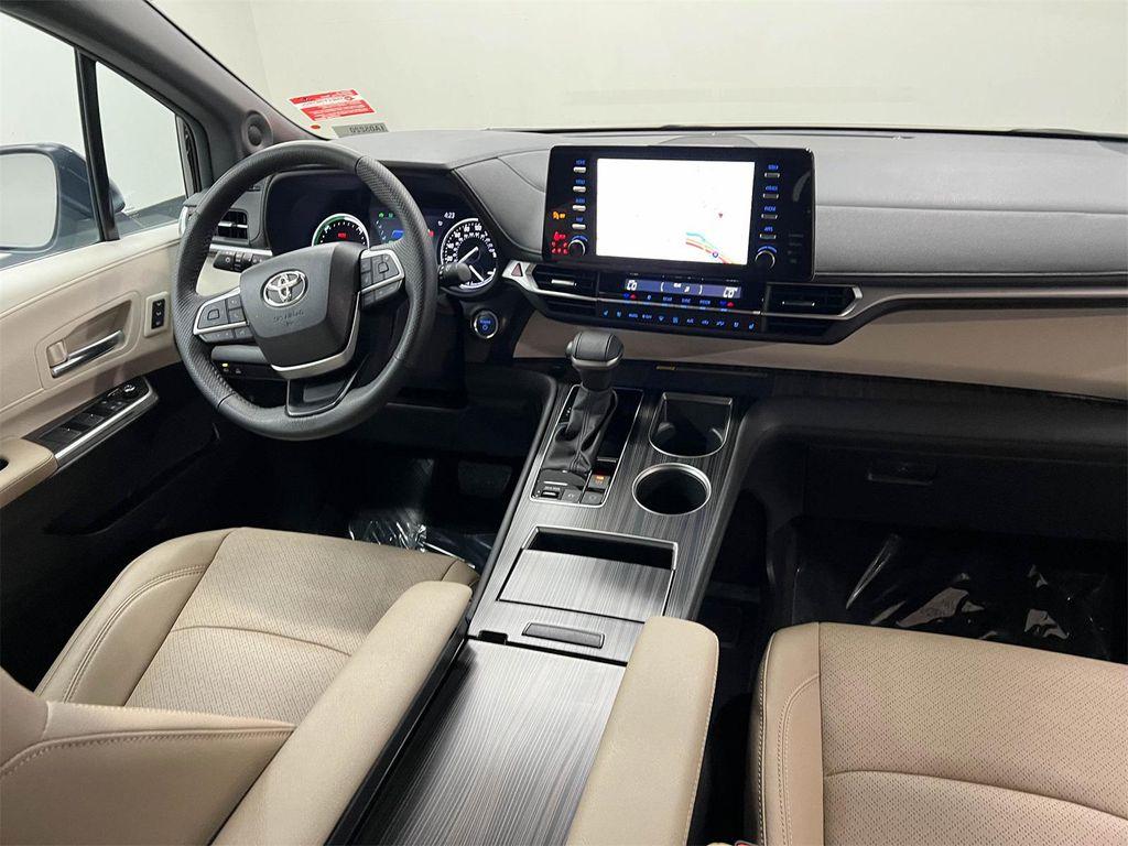 used 2024 Toyota Sienna car, priced at $48,888