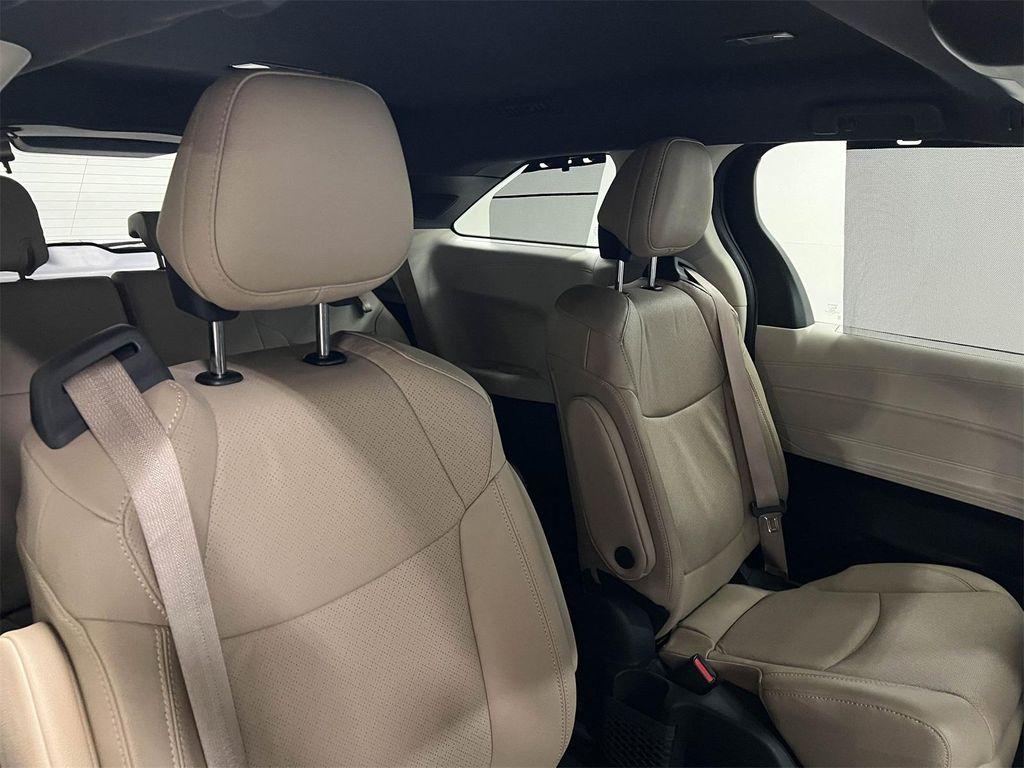 used 2024 Toyota Sienna car, priced at $48,888