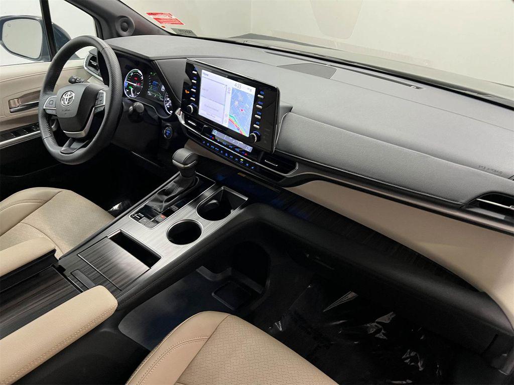 used 2024 Toyota Sienna car, priced at $48,888