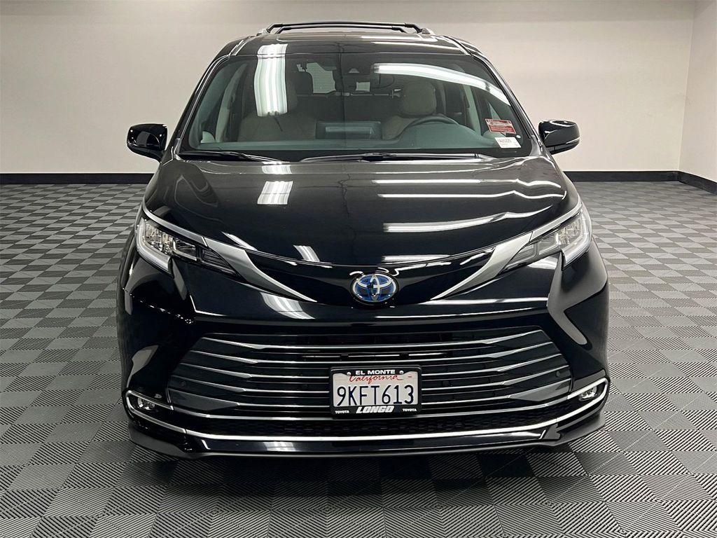 used 2024 Toyota Sienna car, priced at $48,888