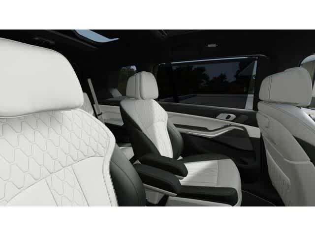 new 2026 BMW X7 car, priced at $120,530