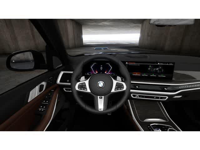 new 2026 BMW X7 car, priced at $100,280