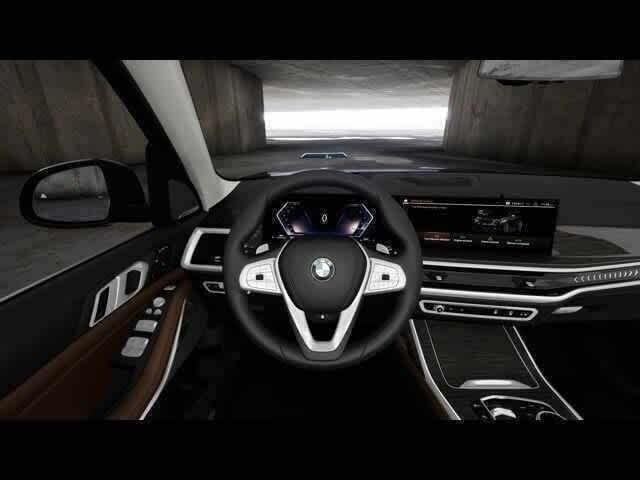 new 2025 BMW X7 car, priced at $86,925