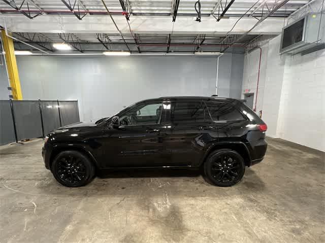 used 2017 Jeep Grand Cherokee car, priced at $13,999