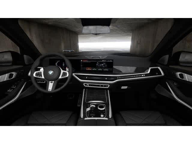 new 2026 BMW X7 car, priced at $100,450