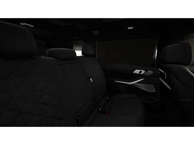 new 2026 BMW X7 car, priced at $100,450