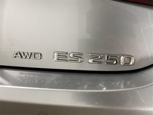 used 2022 Lexus ES 250 car, priced at $29,499