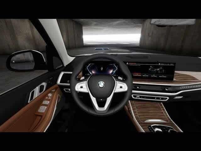 new 2025 BMW X7 car, priced at $90,175