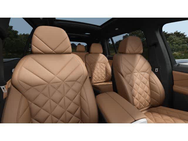 new 2026 BMW X7 car, priced at $93,225