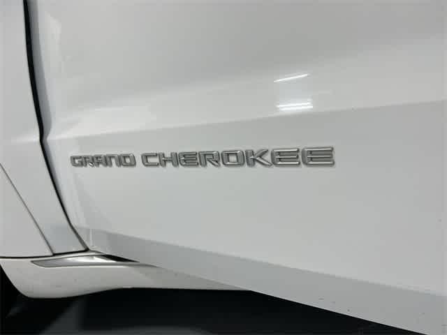 used 2015 Jeep Grand Cherokee car, priced at $12,998